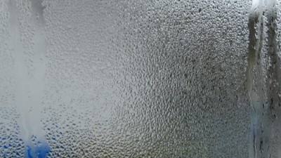 恒溫恒濕試驗(yàn)箱內(nèi)凝露現(xiàn)象是如何產(chǎn)生的？